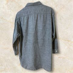 ユニクロ XL メンズ シャツ グレー 長袖 コットン100% 春秋向けの画像