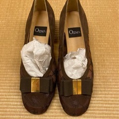 23、5センチ　レースパンプスの画像