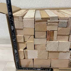 薪　木材詰め合わせ　80サイズ　21センチ　③ キャンプ　焚き火の画像