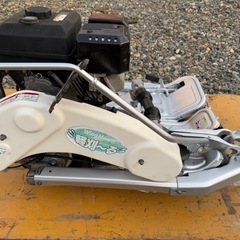 岩手県北上市 オーレック ウイングモア WM736 刈幅690ｍｍ 畦草刈り機 草刈機 バックギア 2WD ロータリーモア　刃新品　中品　引き取りの画像