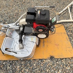 岩手県北上市 オーレック ウイングモア WM736 刈幅690ｍｍ 畦草刈り機 草刈機 バックギア 2WD ロータリーモア　刃新品　中品　引き取りの画像