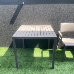 引越しのため、今だけ価格下げてます、イタリア NARDI社 ガーデンテーブル1台＆チェア2脚セットの画像