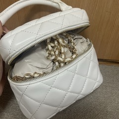新品タグ付き未使用♡GRLのキルティングショルダーバッグです☺️の画像