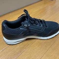 MIZUNOスニーカーの画像