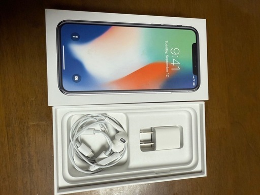 【美品】iPhone X シルバー　256GB