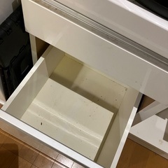 食器棚の画像