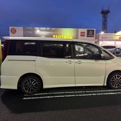 80ノア　パールホワイトの画像