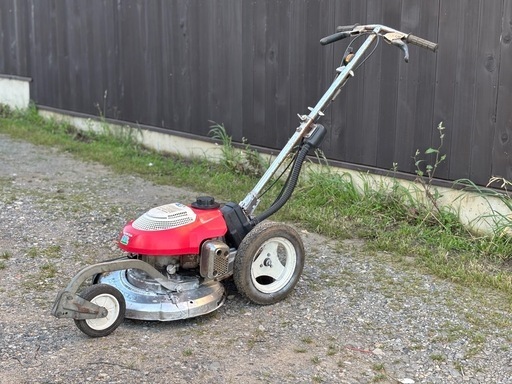 ホンダ 自走式草刈機かりまる 芝刈り機　引き取り限定