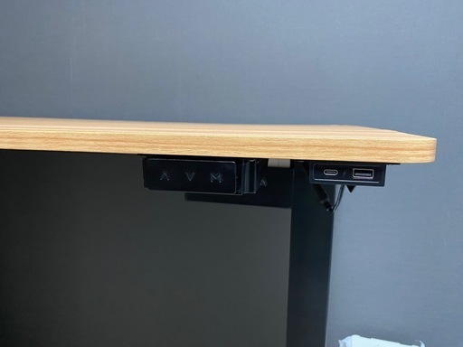 電動昇降スタンディングデスク