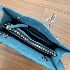 ZARA ショルダーバッグの画像