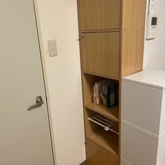 収納棚　縦長