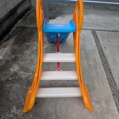 滑り台の画像