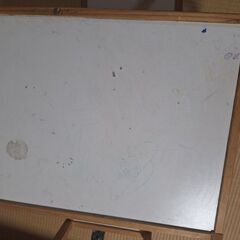 IKEA キッズテーブルの画像