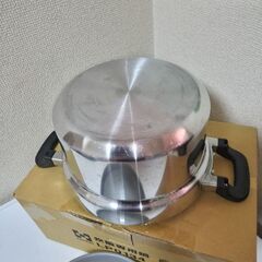 未使用に近い炊飯専用鍋　HaRmanハーマンLP0134　３合炊き圧力鍋の画像