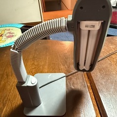 蛍光灯デスクライトDesk Lamp