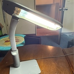 蛍光灯デスクライトDesk Lampの画像