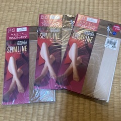 未使用　ひざ上ストッキング　