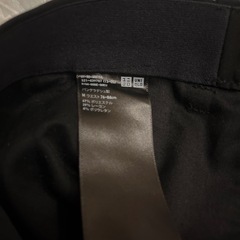美品UNIQLO黒 メンズ
スタンダードパンツMの画像