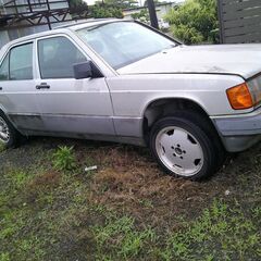 Mベンツ190E-20スポーツラインレストアー途中車両の出品です-事故歴なし書類付きの画像