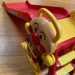 アンパンマン滑り台の画像