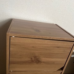 扉付きカラーボックスの画像