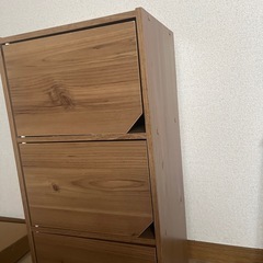 扉付きカラーボックスの画像