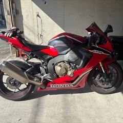 CBR1000RR SC77の画像