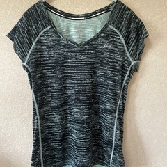🏃‍♀️ナイキNIKE　未使用品ドライフィットTシャツ