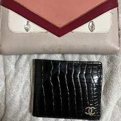 本日6/22、4,000円で　FENDI  CHANEL 財布　...