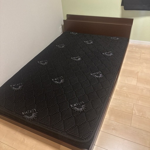 セミダブルベッド　美品✨