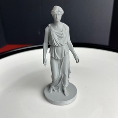 ギリシャ時代の女神像風模型