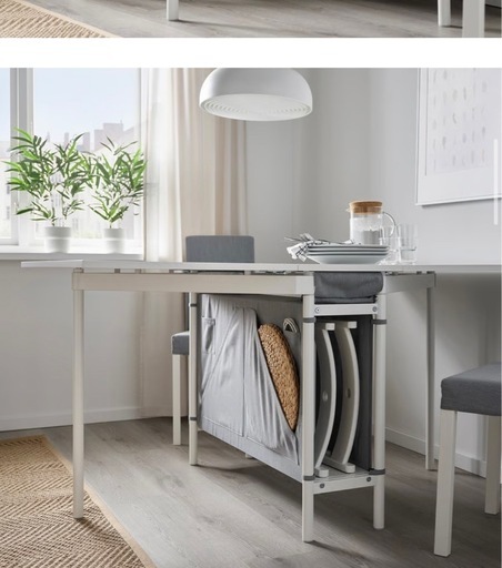 IKEA　伸縮式ダイニングテーブル