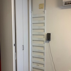 ★壁面収納 ラダーラック パーテーション 突っ張り式 省スペース　46㎝★の画像