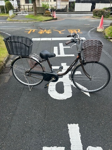 電動自転車【バッテリー、バッテリー充電器、鍵2つ付き】