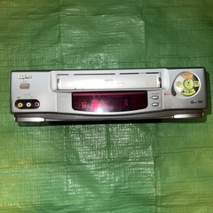 【ジャンク】ビデオテープレコーダー VZ-680
