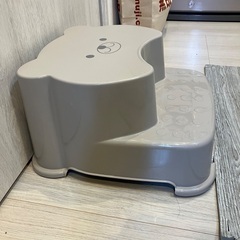 キッズ　踏み台　スリコの画像