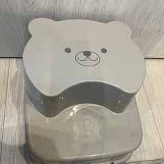キッズ　踏み台　スリコ