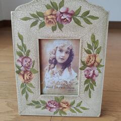 フォトフレーム　薔薇手描き　アンティーク調
