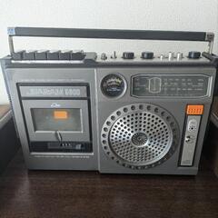 ラジオカセット