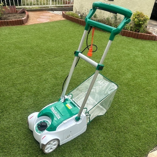 マキタ電動芝刈り機 MLM2351 刈込幅230mm リール式3枚刃