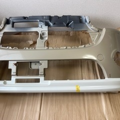 ダイハツ ムーブキャンバス LA800Sフロントバンパー