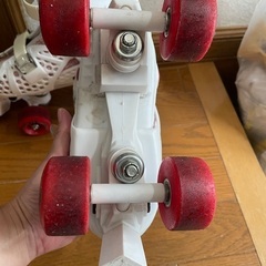 靴一体型　ローラースケートの画像