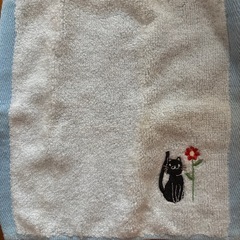 【新品】猫とフラミンゴのタオルハンカチの画像