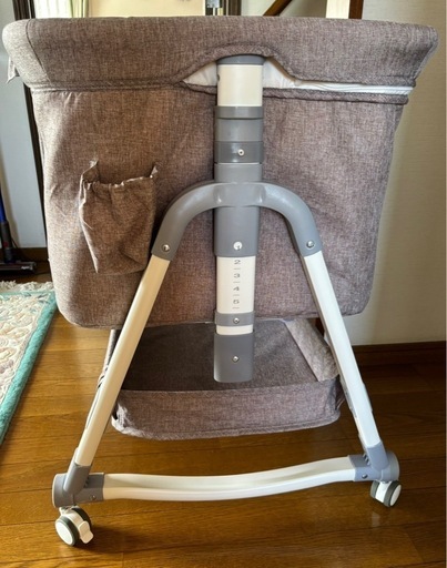 【極美品】 vinona ベビーベット　折りたたみベビーベッド ゆりかご vinona ベビーベット折りたたみベビーベッド ゆりかご (ゆう