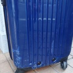 キャリーバッグ　傷ありの画像