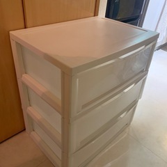 プラスチック収納タンス