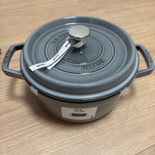 新品未使用、ストウブ、STAUB、22cm、箱無し