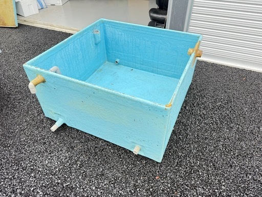 活魚水槽　生簀　