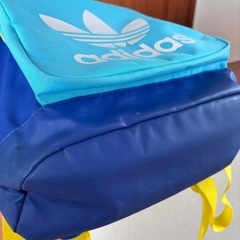 adidas アディダス リュックの画像