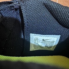 NIKE 22.5㎝ シューズ・バッシュの画像